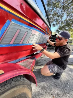 Malibu Hull Emblem, SL24, 40" 2017-18 (5992907)
