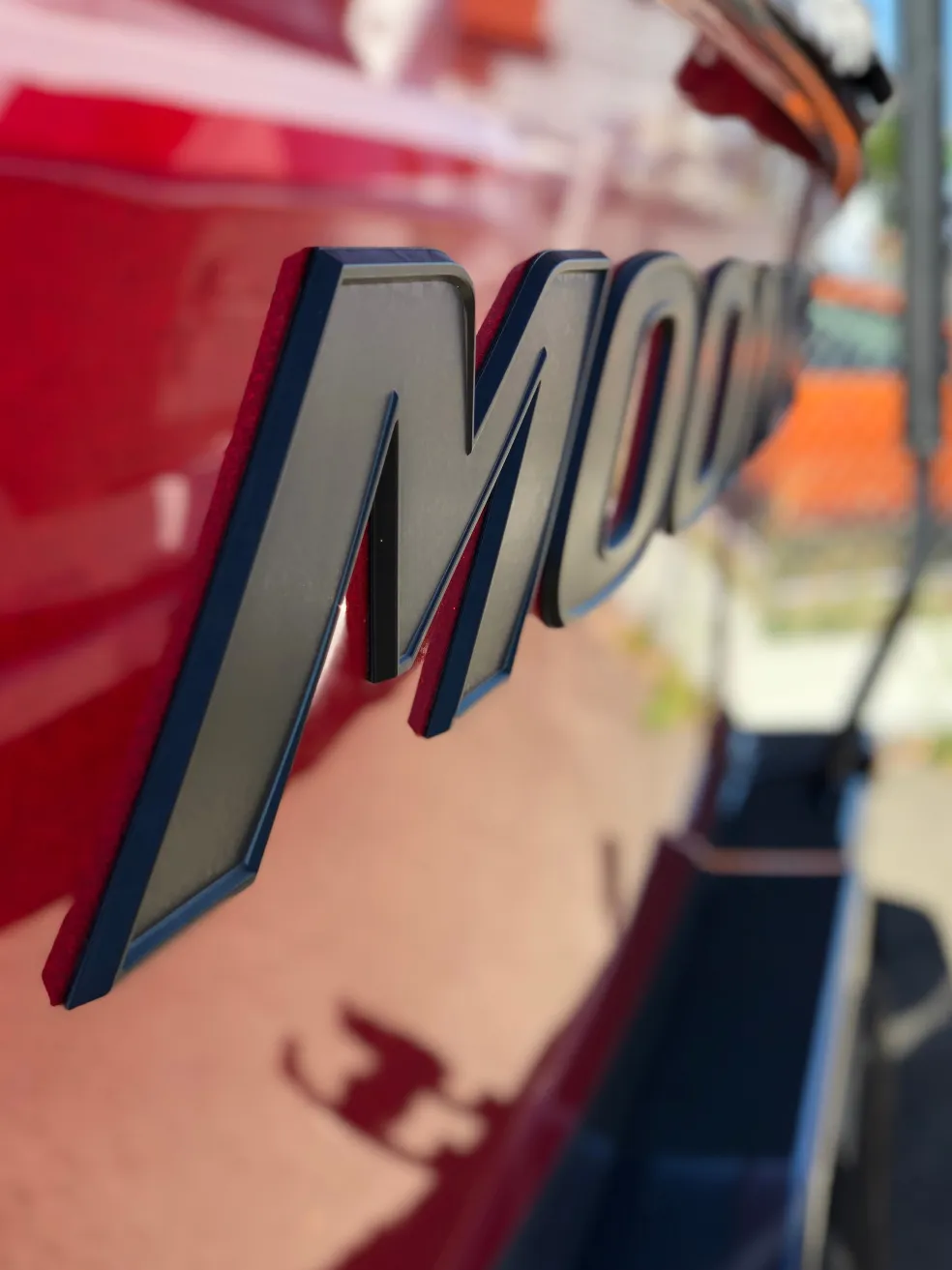 Moomba Pro Black & Gun Metal Chromax (Hull Decal)